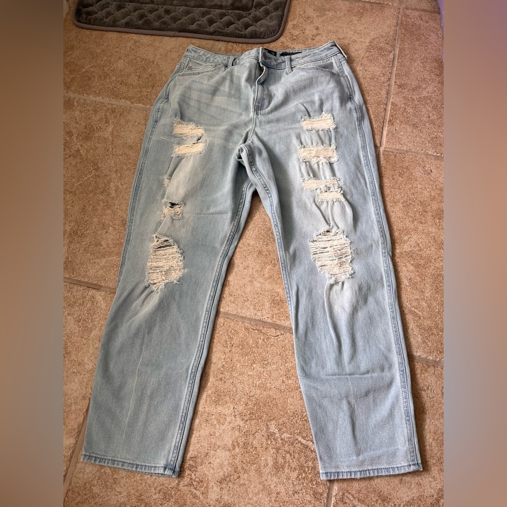 Hollister Curvy Highrise Mom jeans longs
